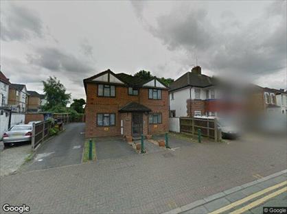 1 Bed Flat, Grove Road, TW3