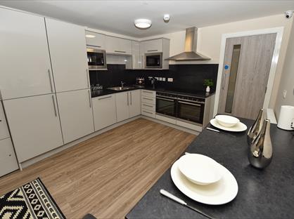 Room in a Shared House, Moor Street, L39