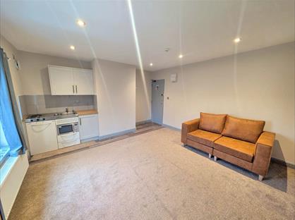 1 Bed Flat, Station Road, B31