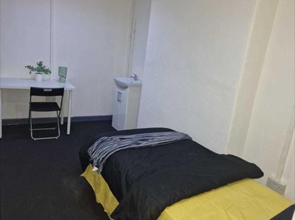 Room in a Shared House, Slaney Road, WS2