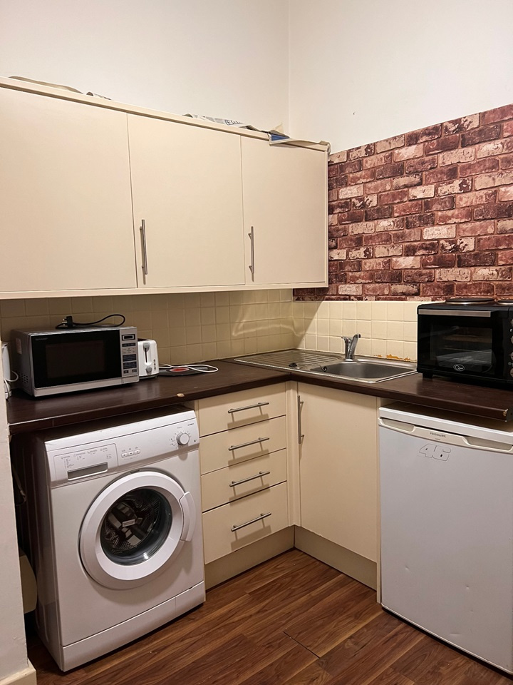 1 Bed Flat, Ranelagh St, L1, N1 7GU