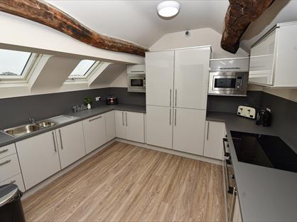 11 Bed Flat, Moor Street, L39