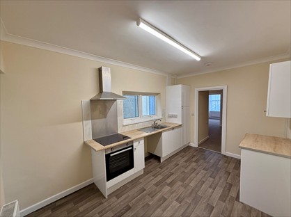 1 Bed Flat, Marsh Street, SA15