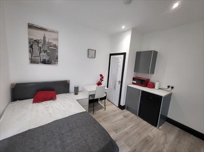 Room in a Shared House, Glenmore Street, SS2