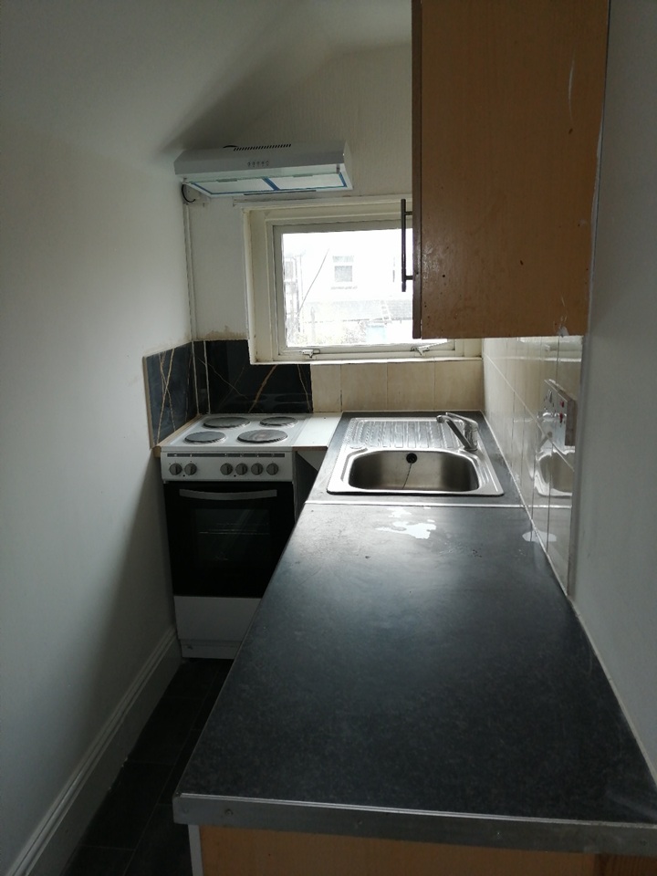 2 Bed Flat, Bedford Street, CF24, N1 7GU