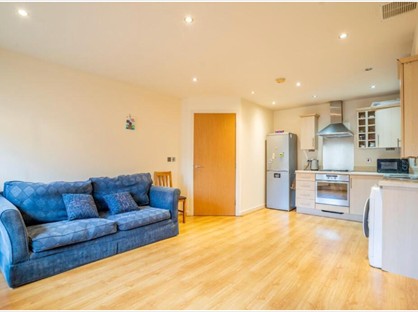 2 Bed Flat, Neptune House, YO10