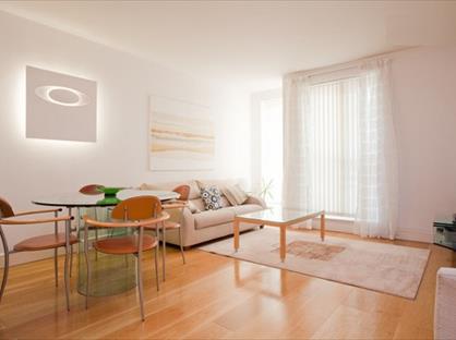 1 Bed Flat, Eaton House, E14