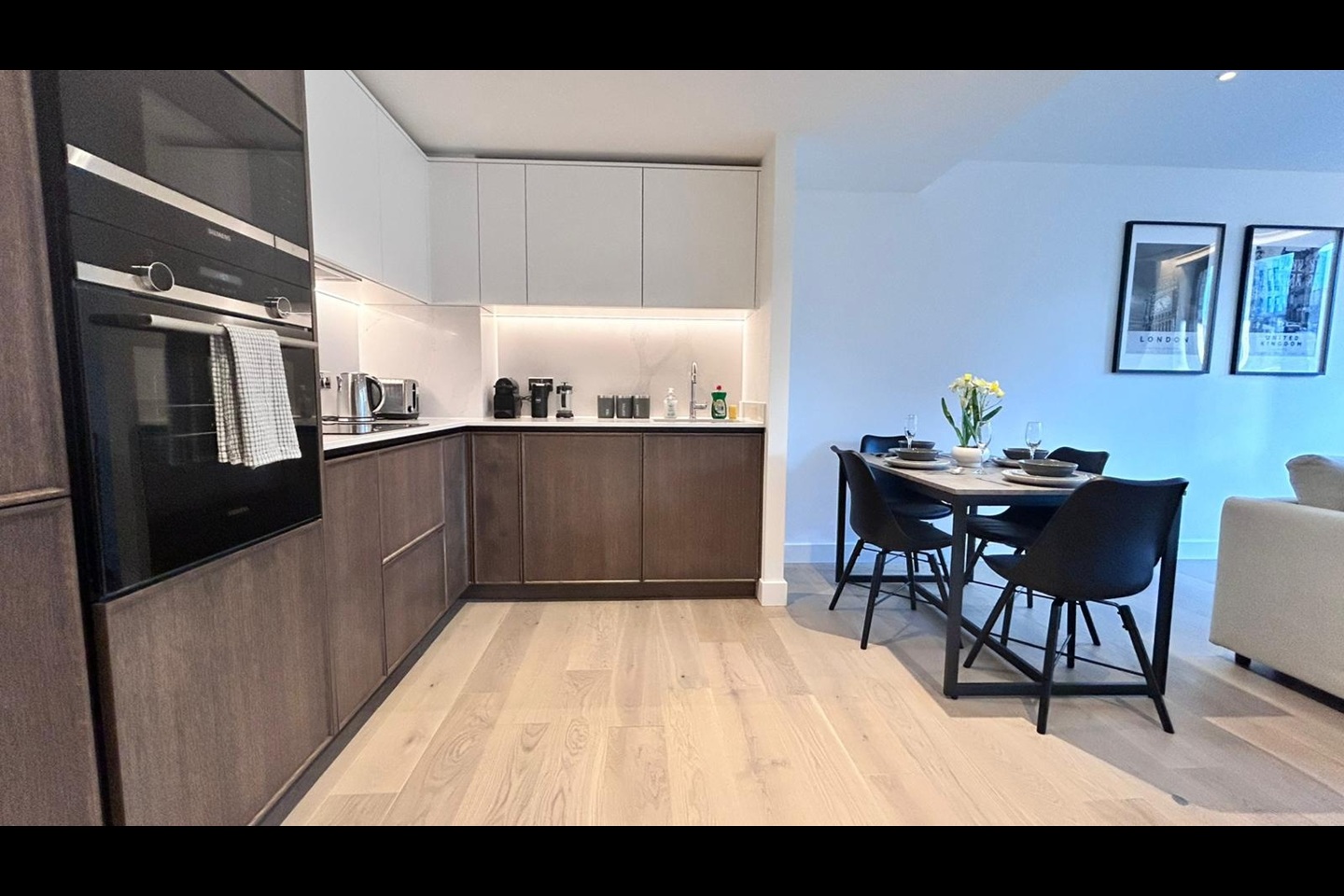 2 Bed Flat, Russel Square, WC1X photo 5