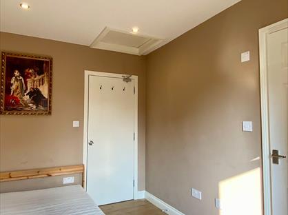 5 Bed Semi-Detached House, Mayfield Road, SO17