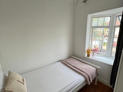 Room in a Shared House, Manor Farm Road, HA0