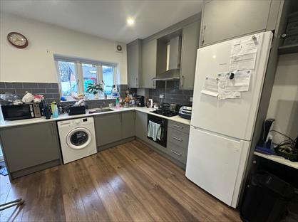 2 Bed Flat, Lothian Avenue, UB4