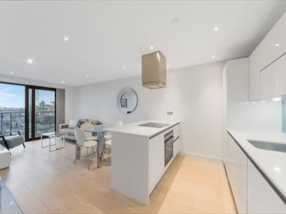 1 Bed Flat, Horizons Tower, E14