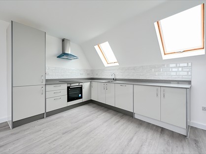 2 Bed Flat, Lynchford Road, GU14