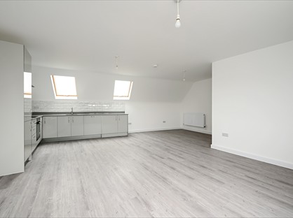 2 Bed Flat, Lynchford Road, GU14