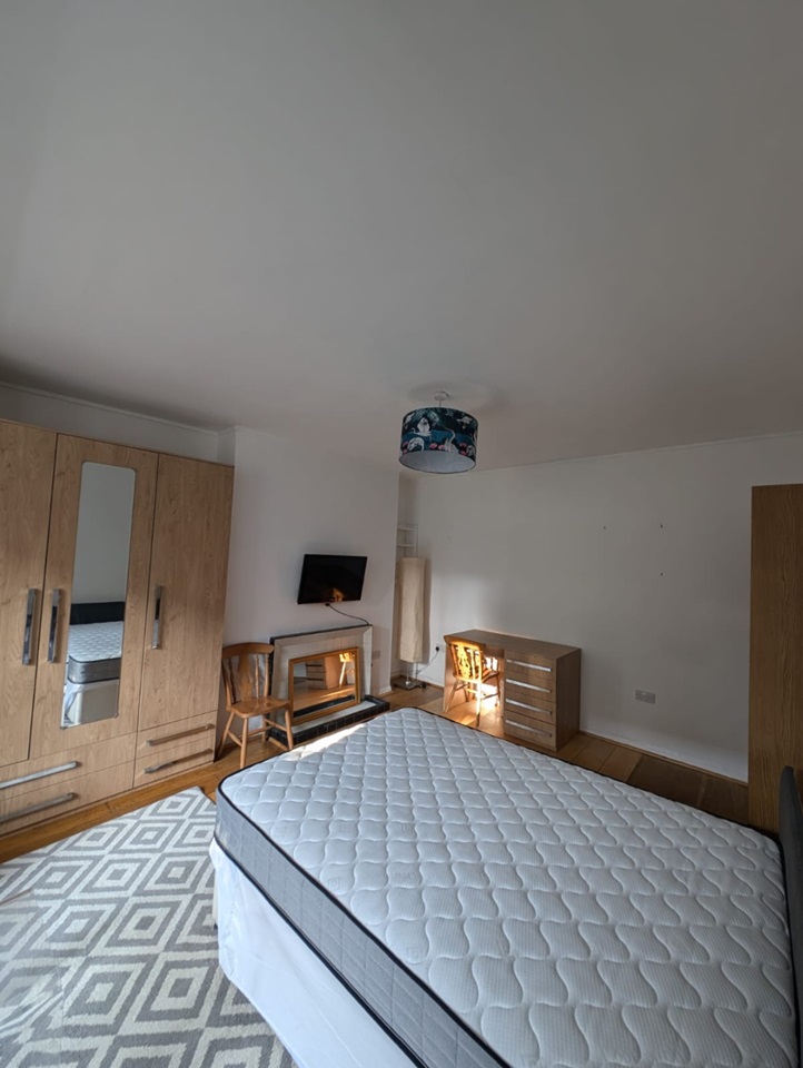 Room in a Shared House, Caversham Road, NW5 photo 3