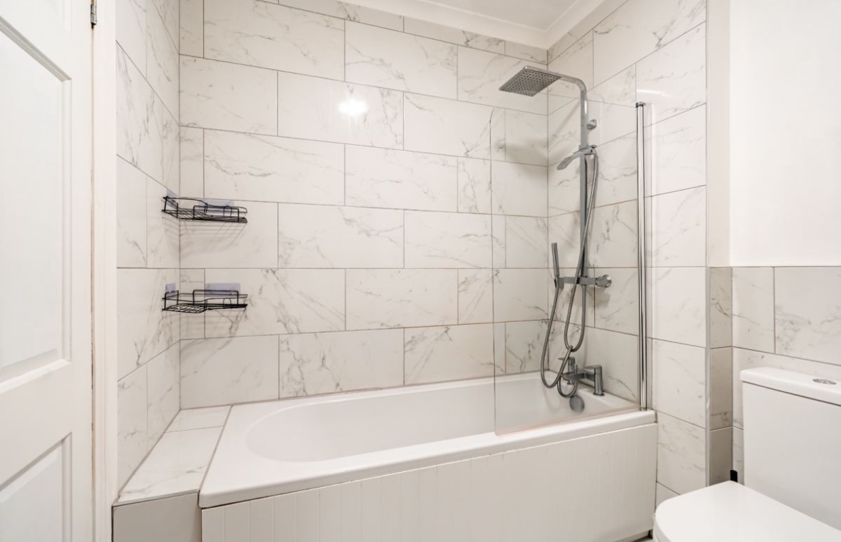 1 Bed Flat, Morningside Gardens, EH10, N1 7GU