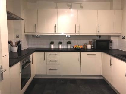 6 Bed Flat, Dinsdale Place, NE2