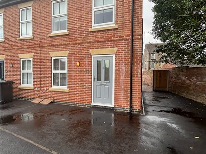 2 Bed Semi-Detached House, South Place, DE5