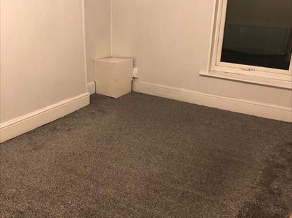 1 Bed Flat, Lansdowne Road, M8