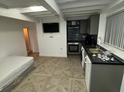 Studio Flat, Pearson Lane, BD9