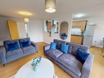 2 Bed Flat, Back Colquitt Street, L1