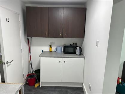 Studio Flat, Replingham Road, SW18