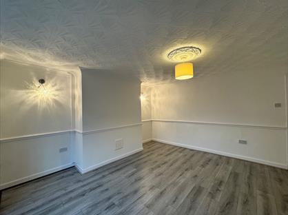 1 Bed Flat, Victoria Road, L13