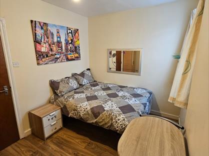 Room in a Shared House, Princes Avenue, N13