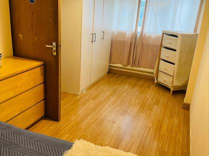 Room in a Shared House, Hillingdon, UB8