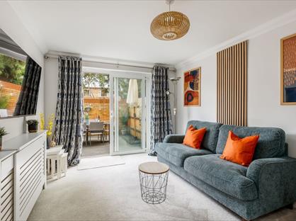 2 Bed Flat, Cambridge Road, BH2