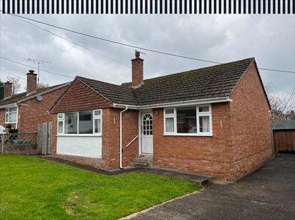 2 Bed Bungalow, Waresfoot Drive, EX17