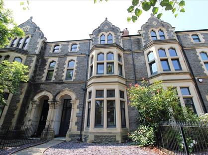 2 Bed Flat, Cathedral Road, CF11