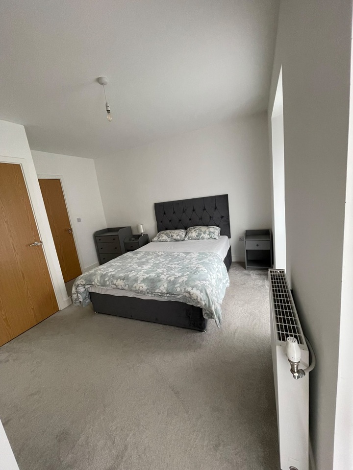 2 Bed Terraced House, Upton Close, SO19 photo 3
