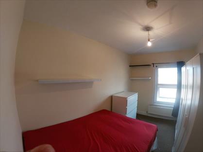 Room in a Shared Flat, Cricklewood Broadway, NW2