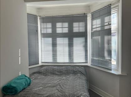 Room in a Shared House, Rowsley Avenue, NW4