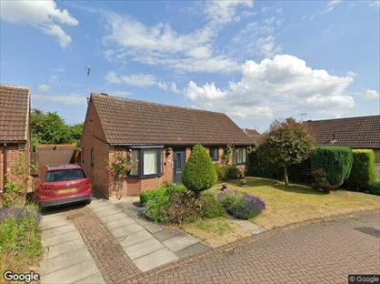 2 Bed Bungalow, Hunters Croft, DN9