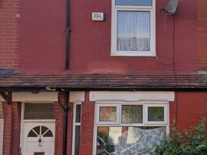 2 Bed Flat, Brook Avenue, M19