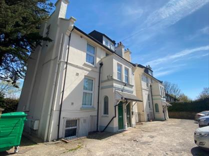 1 Bed Flat, Cleveland Road, UB8