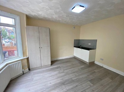 Studio Flat, The Broadway, UB1