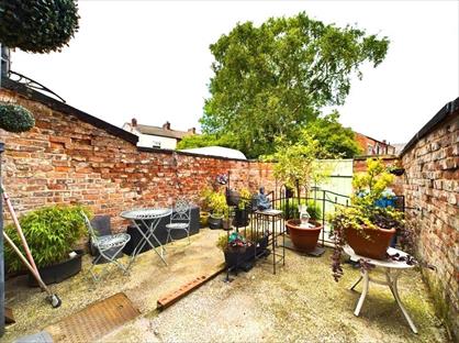 2 Bed Terraced House, Co-Operation Street, M35