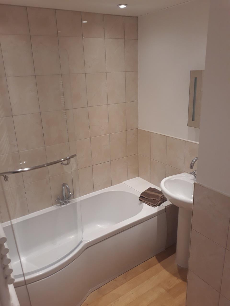 Additional image 12 of 2 Bed Flat, Bath Road, RG1, N1 7GU