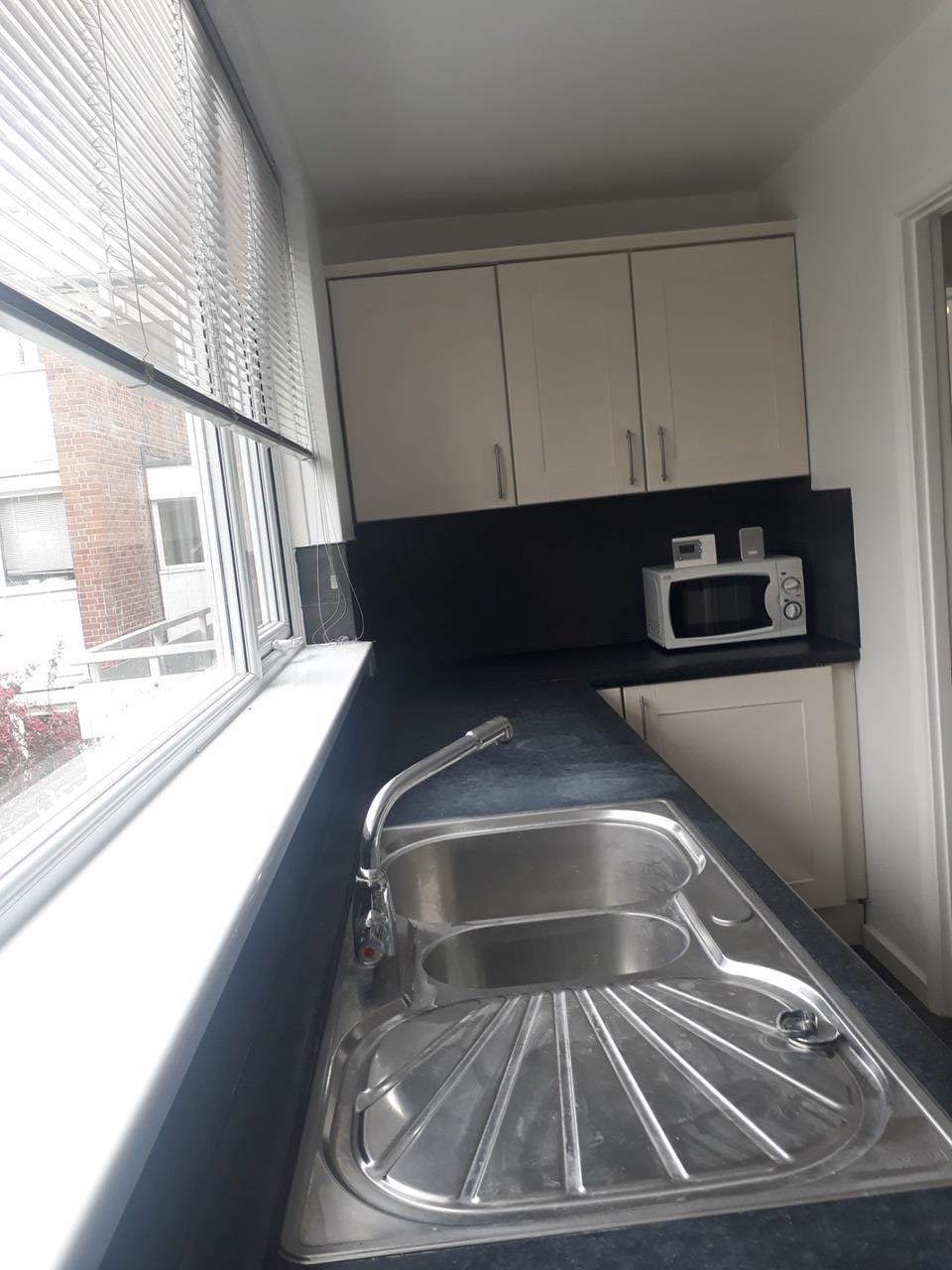 Additional image 5 of 2 Bed Flat, Bath Road, RG1, N1 7GU