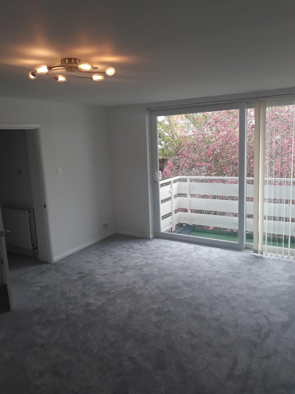 2 Bed Flat, Bath Road, RG1, N1 7GU