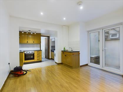 2 Bed Maisonette, Garratt Terrace, SW17