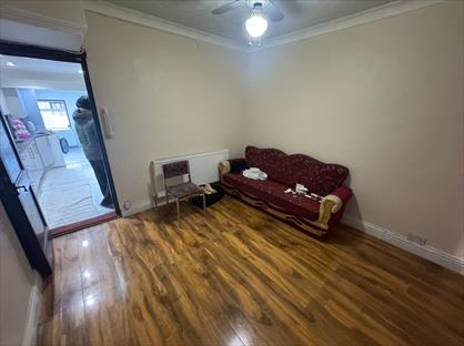 6 Bed Terraced House, Gordon Road, UB2