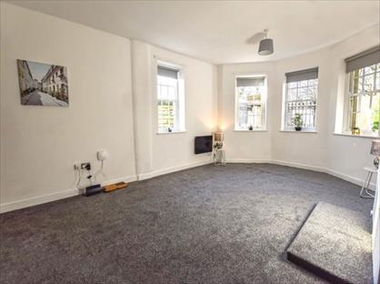 2 Bed Detached House, Fawcett Lane, LS12