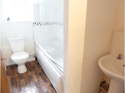 1 Bed Flat, Great Clowes Street, M7