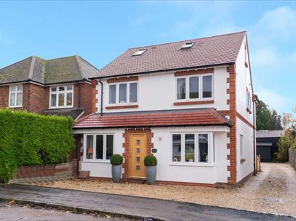 5 Bed Detached House, Longfield Road, HP23