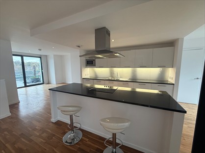 2 Bed Flat, Woodfield Road, WA14