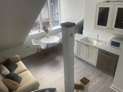 2 Bed Flat, Green Lane, S3
